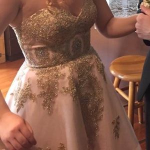 Fiesta fashion shirt prom dress. Size small. Light pink with gold accent